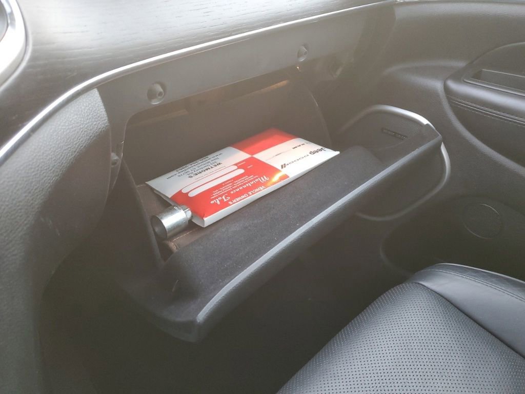 Used 2018 Jeep Grand Cherokee Summit image 20