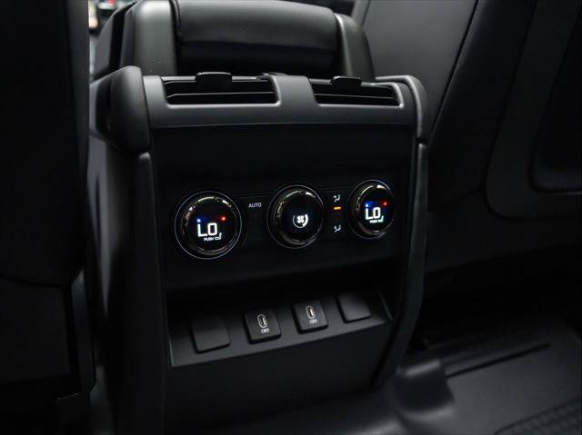 New 2026 Land Rover Defender 110 OCTA AWD/4WD image 33