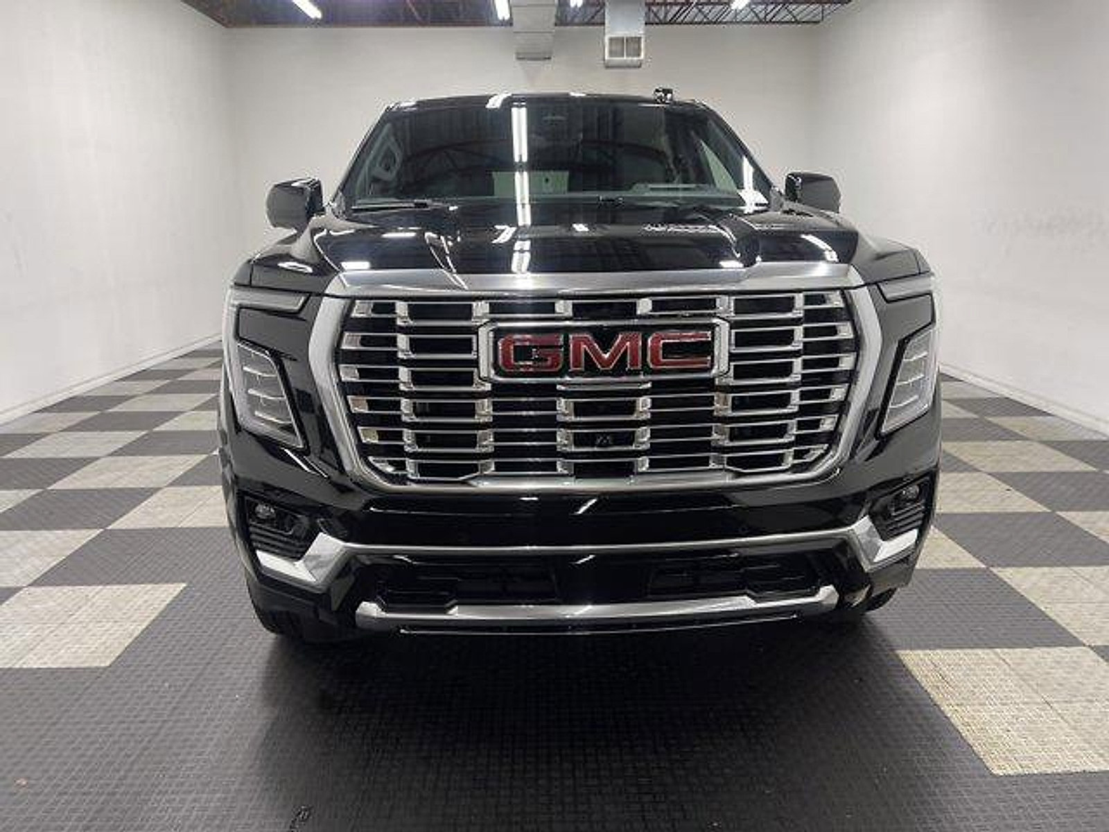 New 2026 GMC Yukon XL Denali w/ Denali Reserve Package AWD/4WD image 6