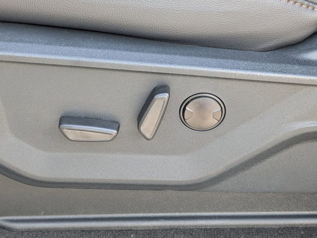 New 2026 Ford F250 Lariat image 17