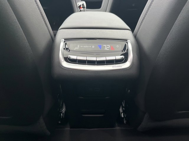 New 2025 Cadillac XT6 Luxury image 40