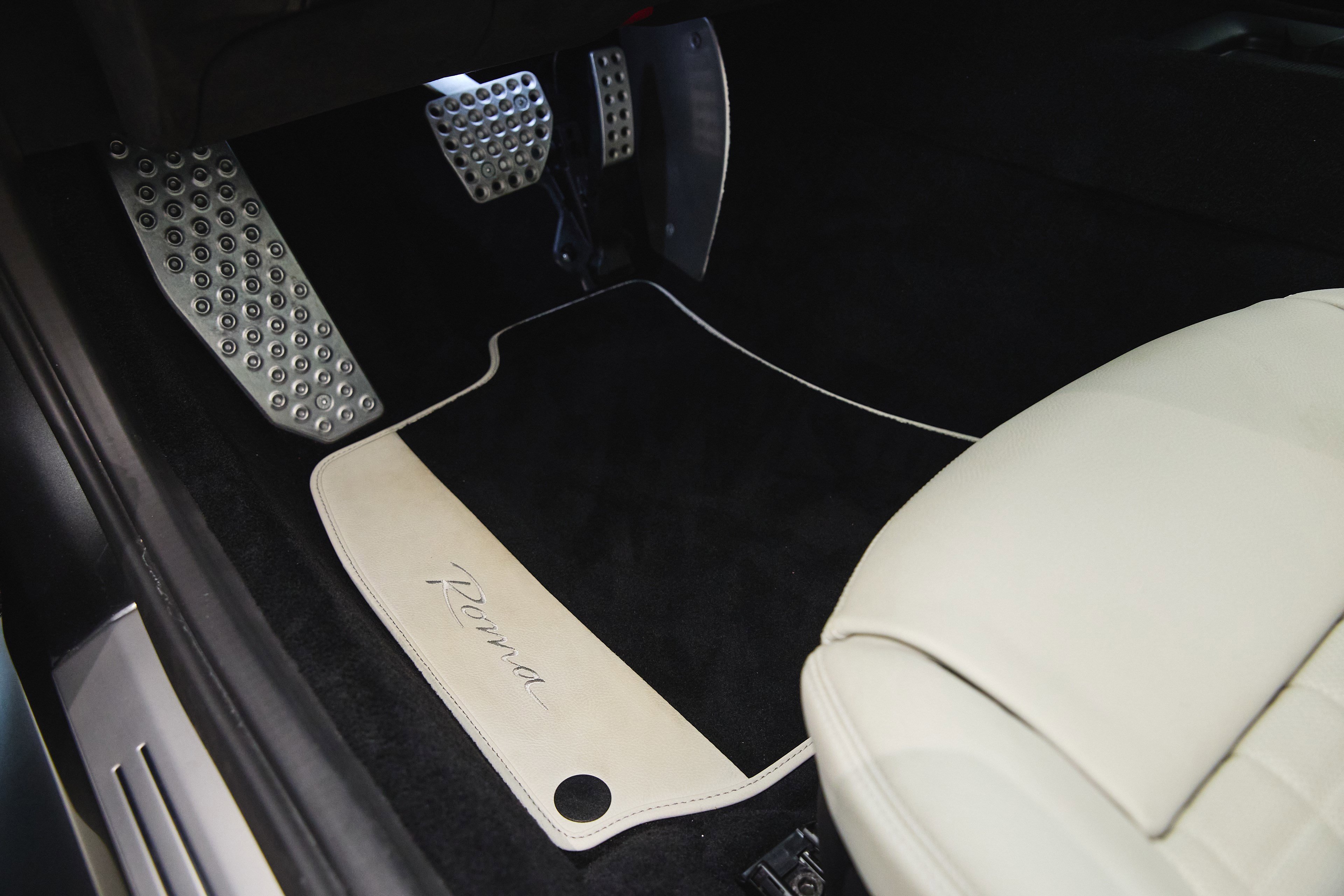 Used 2023 Ferrari Roma image 29