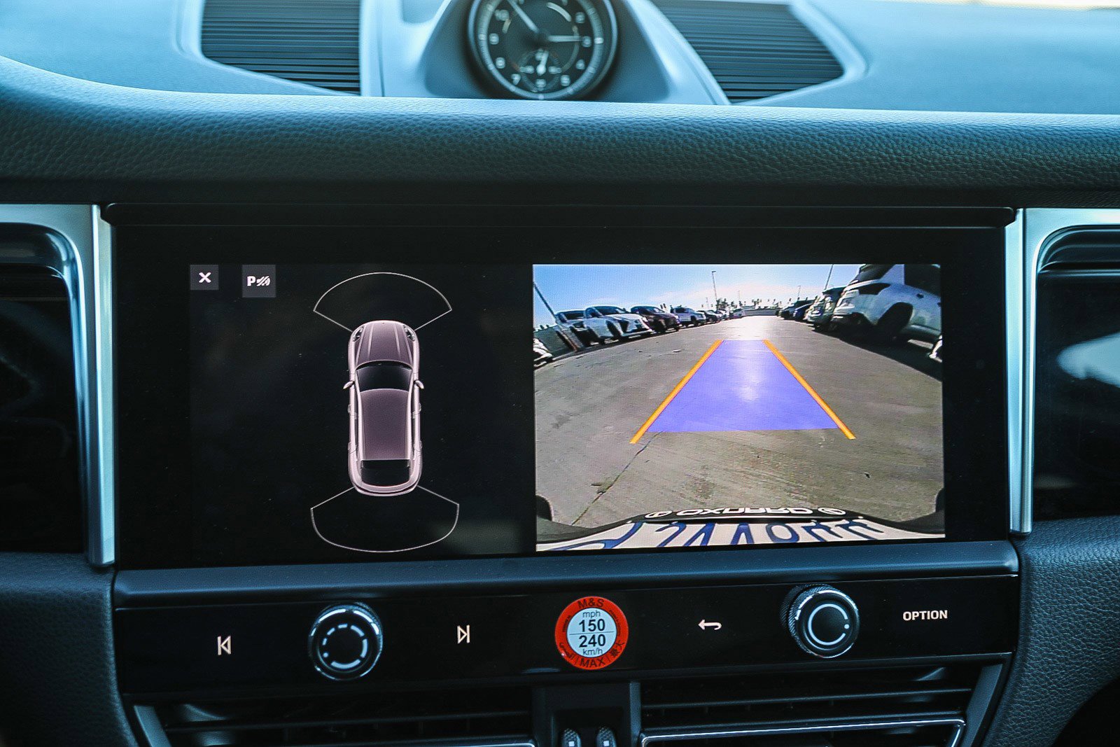 Used 2023 Porsche Macan Base image 23