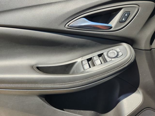 Used 2023 Buick Encore GX Preferred w/ Cold Weather Comfort Package image 23