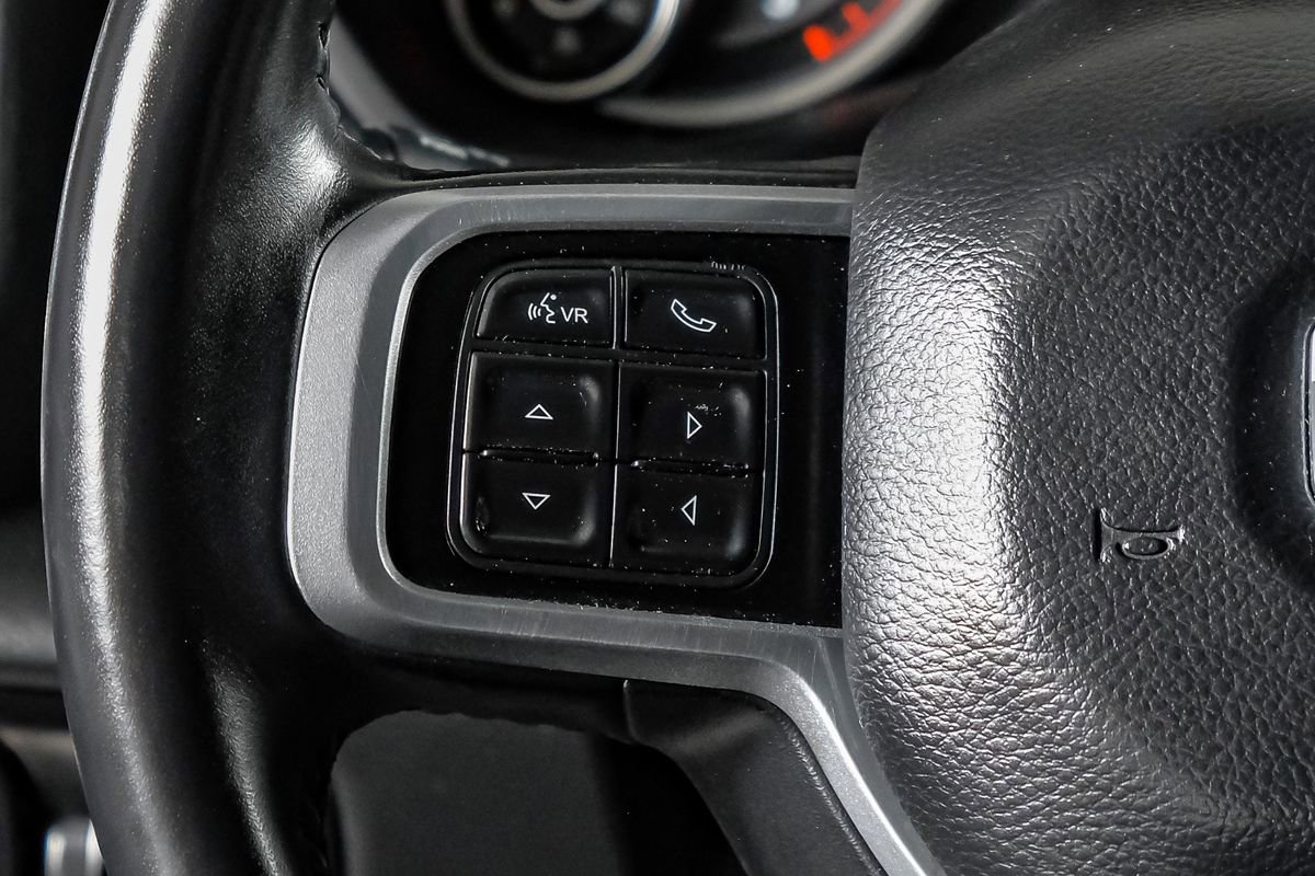 Used 2020 RAM 2500 Laramie w/ Night Edition image 18