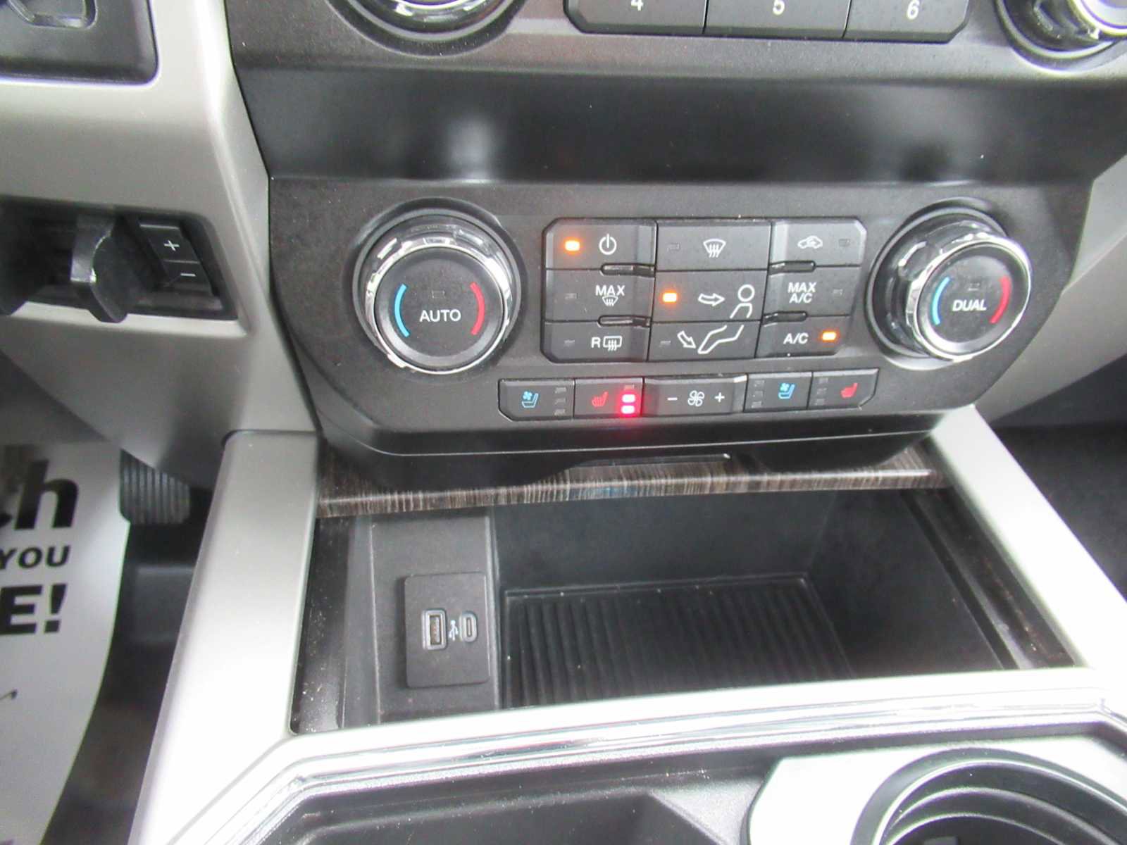 Used 2020 Ford F250 Lariat image 27