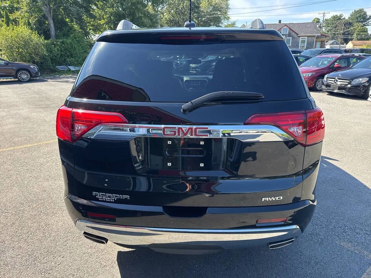 Used 2019 GMC Acadia Denali w/ Technology Package AWD/4WD image 6