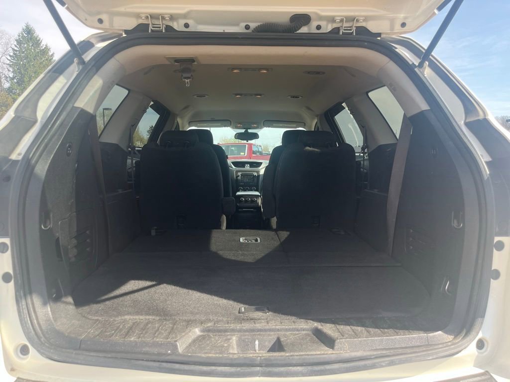 Used 2015 Chevrolet Traverse LT w/ Style and Technology Package AWD/4WD image 11