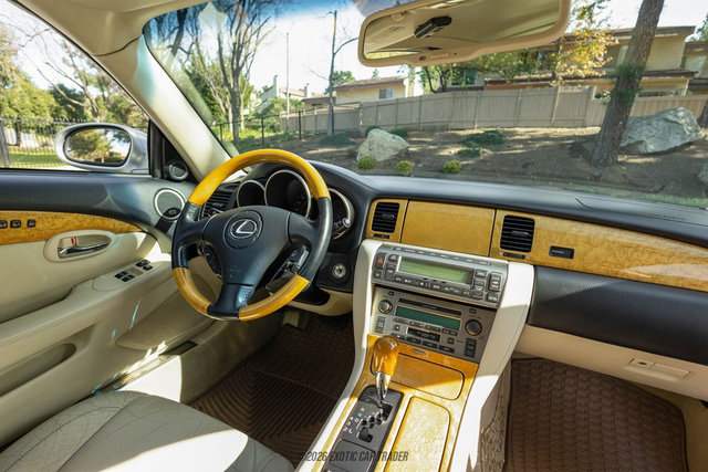 Used 2005 Lexus SC 430 Convertible image 34