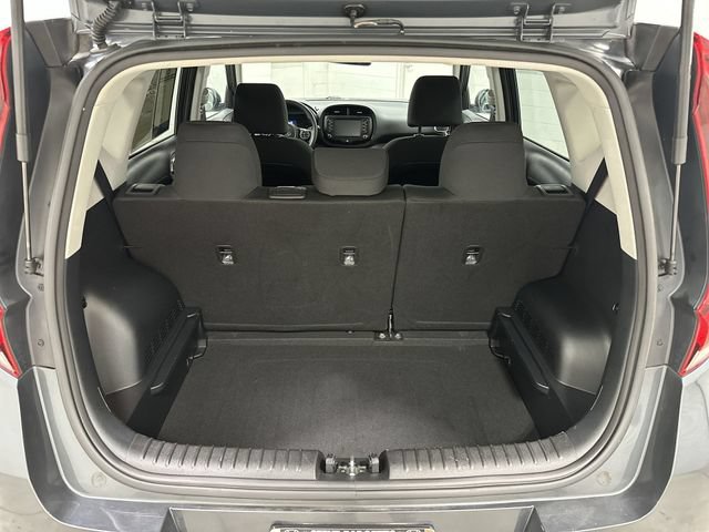 Used 2021 Kia Soul LX FWD image 15