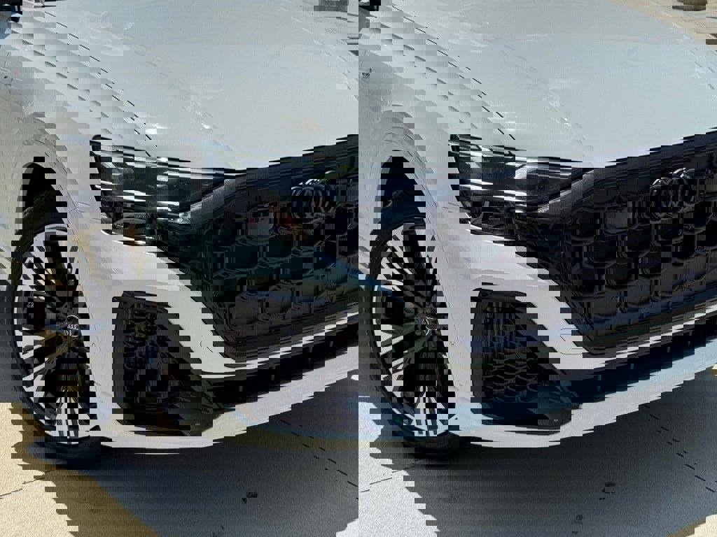 New 2025 Audi Q8 Premium Plus image 5