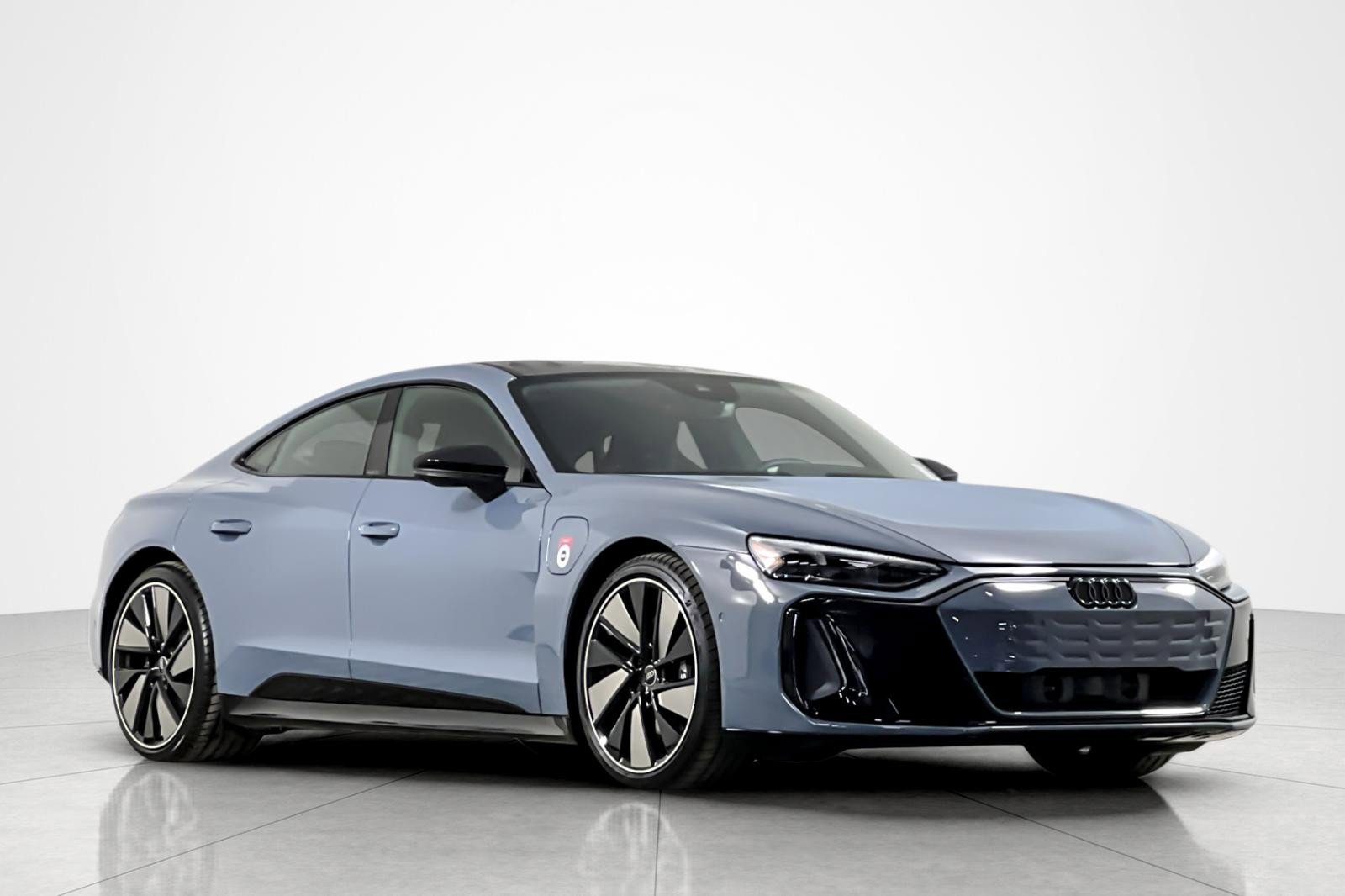 New 2026 Audi S e-tron GT Premium Plus AWD/4WD image 2