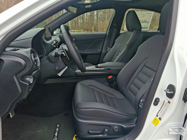 New 2025 Lexus IS 350 F Sport w/ Navigation Package image 9