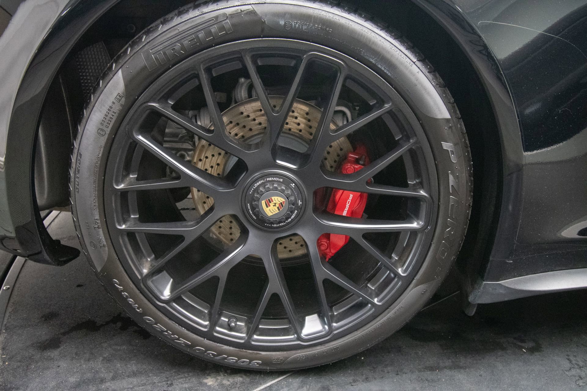 Used 2015 Porsche 911 Carrera 4 GTS image 39