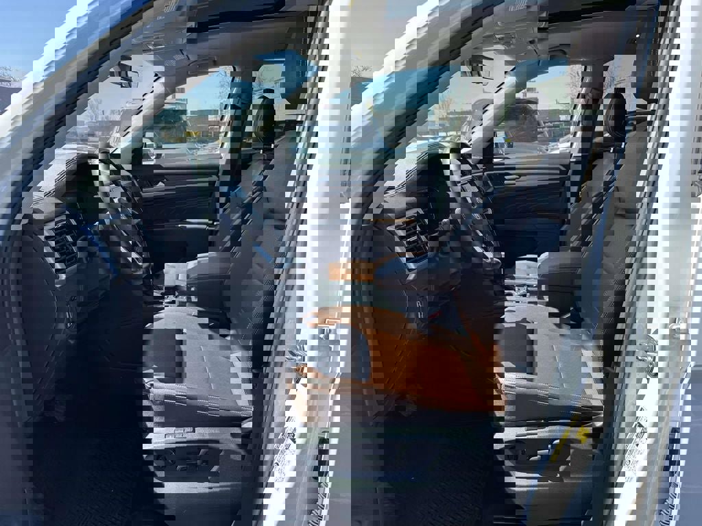 Used 2022 Volkswagen Atlas SEL AWD/4WD image 14