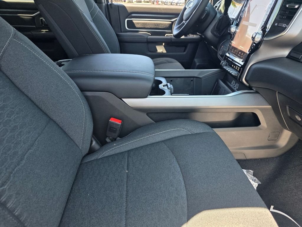 New 2026 RAM 2500 Big Horn AWD/4WD image 12
