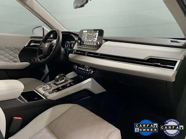 Used 2025 Mitsubishi Outlander SEL image 24