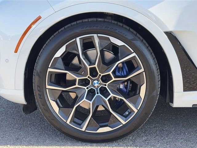 Used 2024 BMW X7 M60i w/ Executive Package image 10