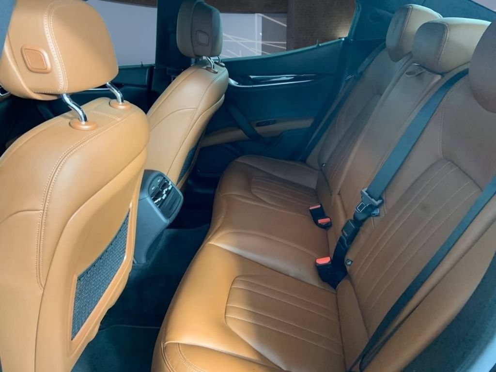 Used 2021 Maserati Ghibli RWD image 19