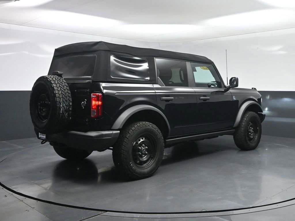 Used 2023 Ford Bronco Black Diamond image 32
