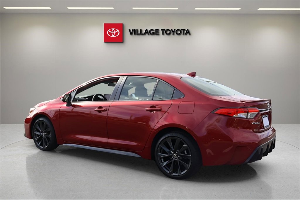 Certified 2023 Toyota Corolla SE image 3