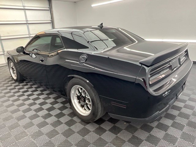 Used 2016 Dodge Challenger SRT Hellcat RWD image 21