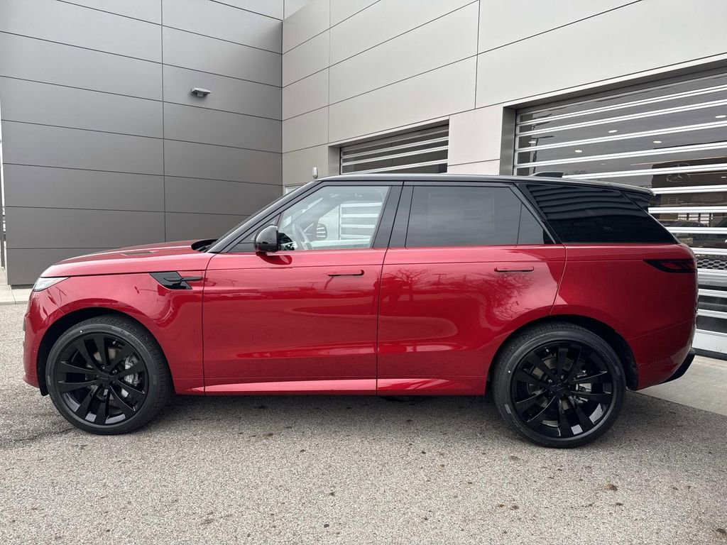 New 2026 Land Rover Range Rover Sport Dynamic SE image 4