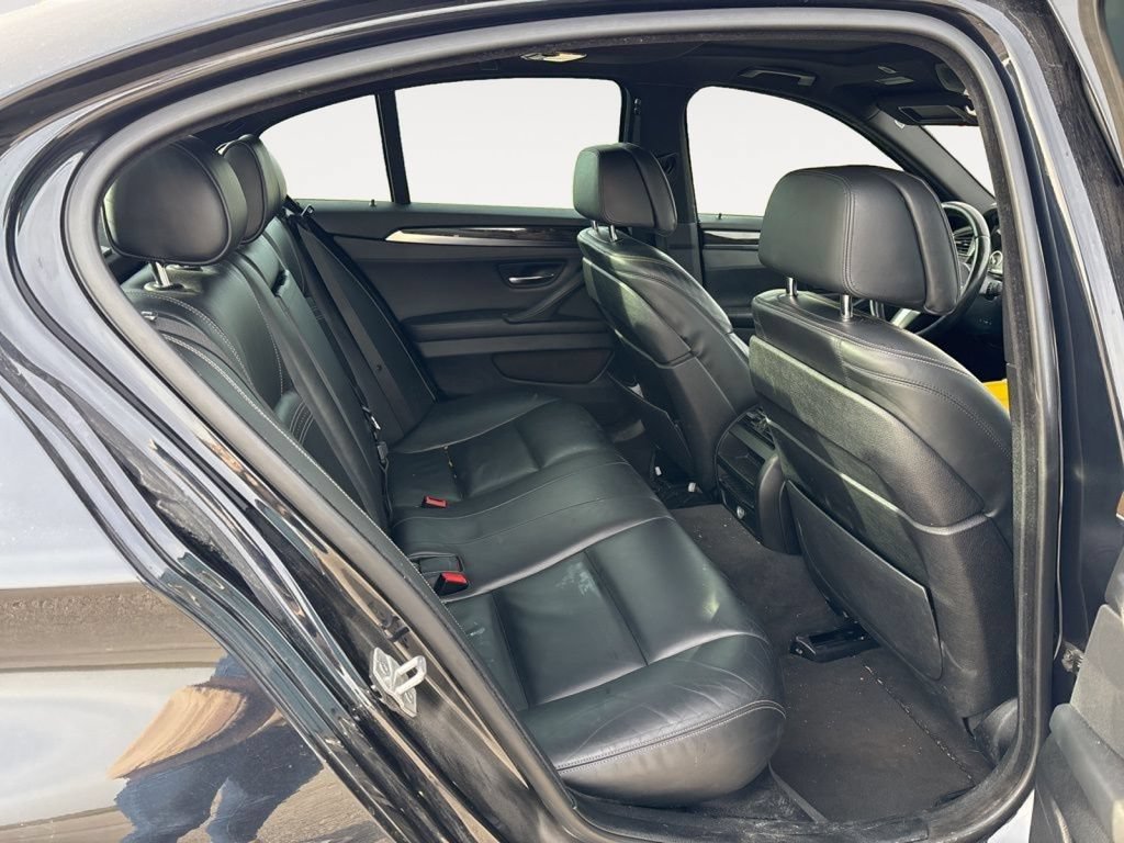 Used 2016 BMW 550i Sedan RWD image 17