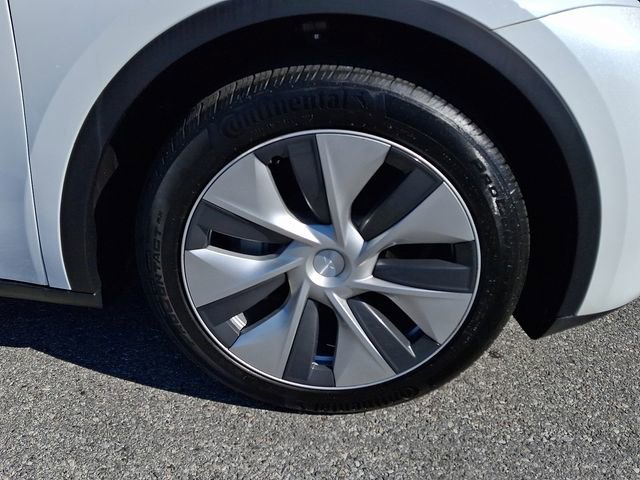 Used 2023 Tesla Model Y Long Range AWD/4WD image 8