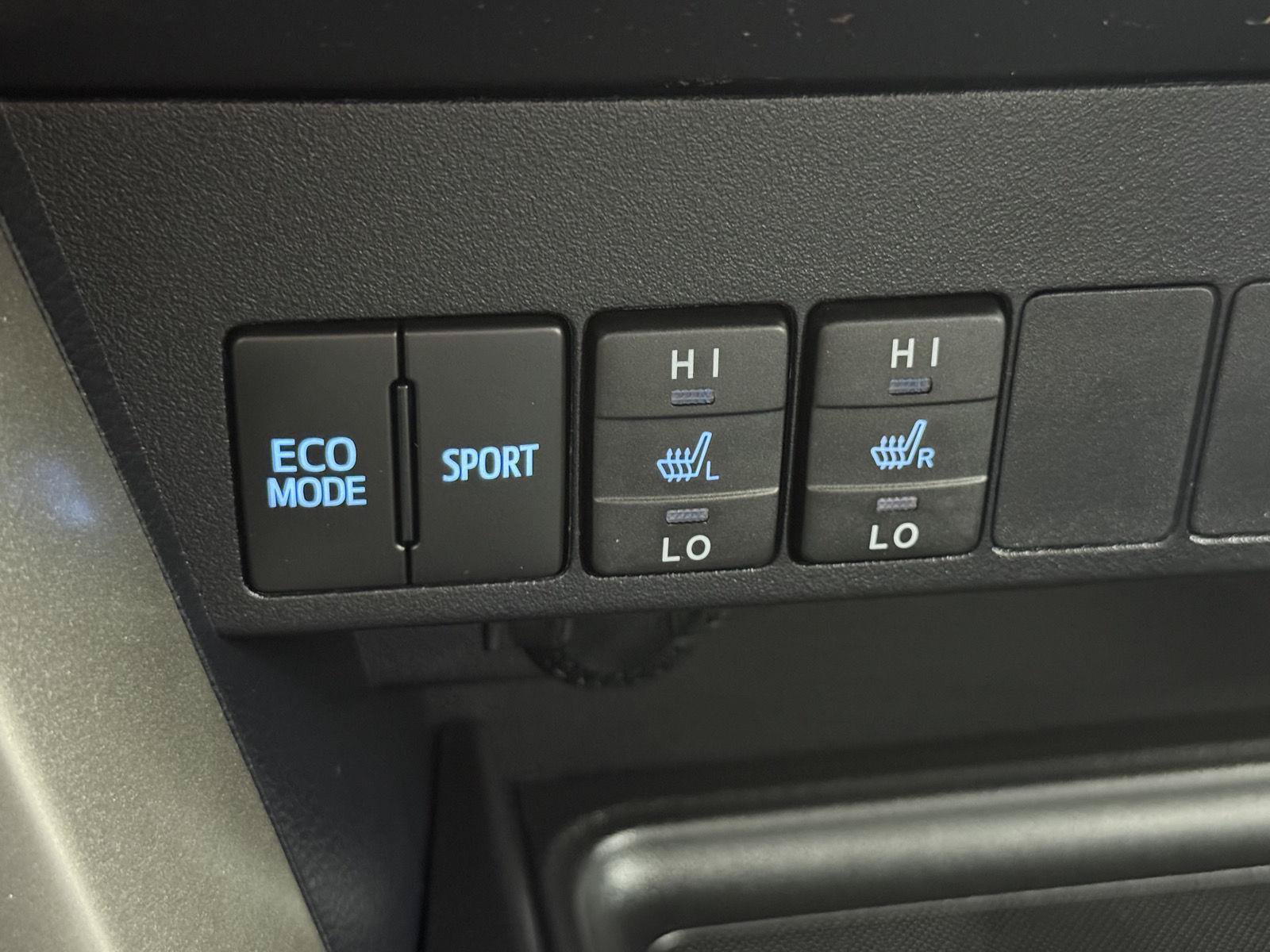 Used 2014 Toyota RAV4 Limited AWD/4WD image 22