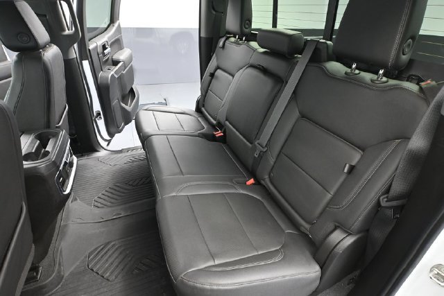 Used 2021 Chevrolet Silverado 1500 LTZ w/ Technology Package AWD/4WD image 30