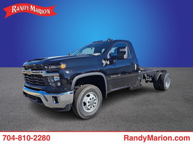 New 2026 Chevrolet Silverado 3500 LT AWD/4WD image 1