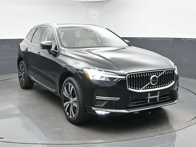 Used 2023 Volvo XC60 B5 Plus w/ Climate Package AWD/4WD image 2