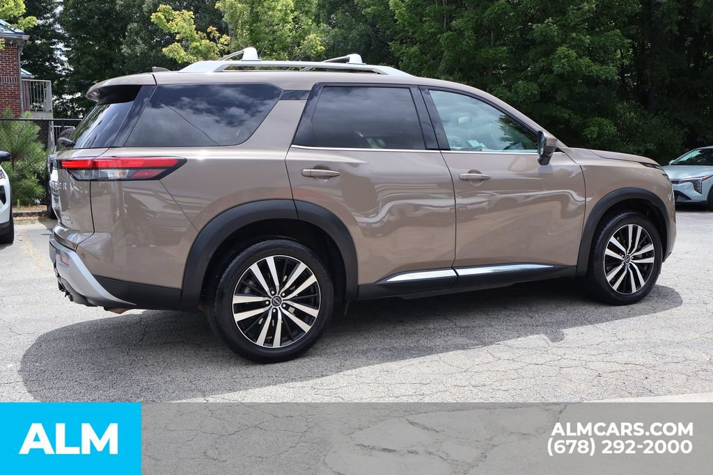Used 2023 Nissan Pathfinder Platinum w/ Cargo Package AWD/4WD image 5