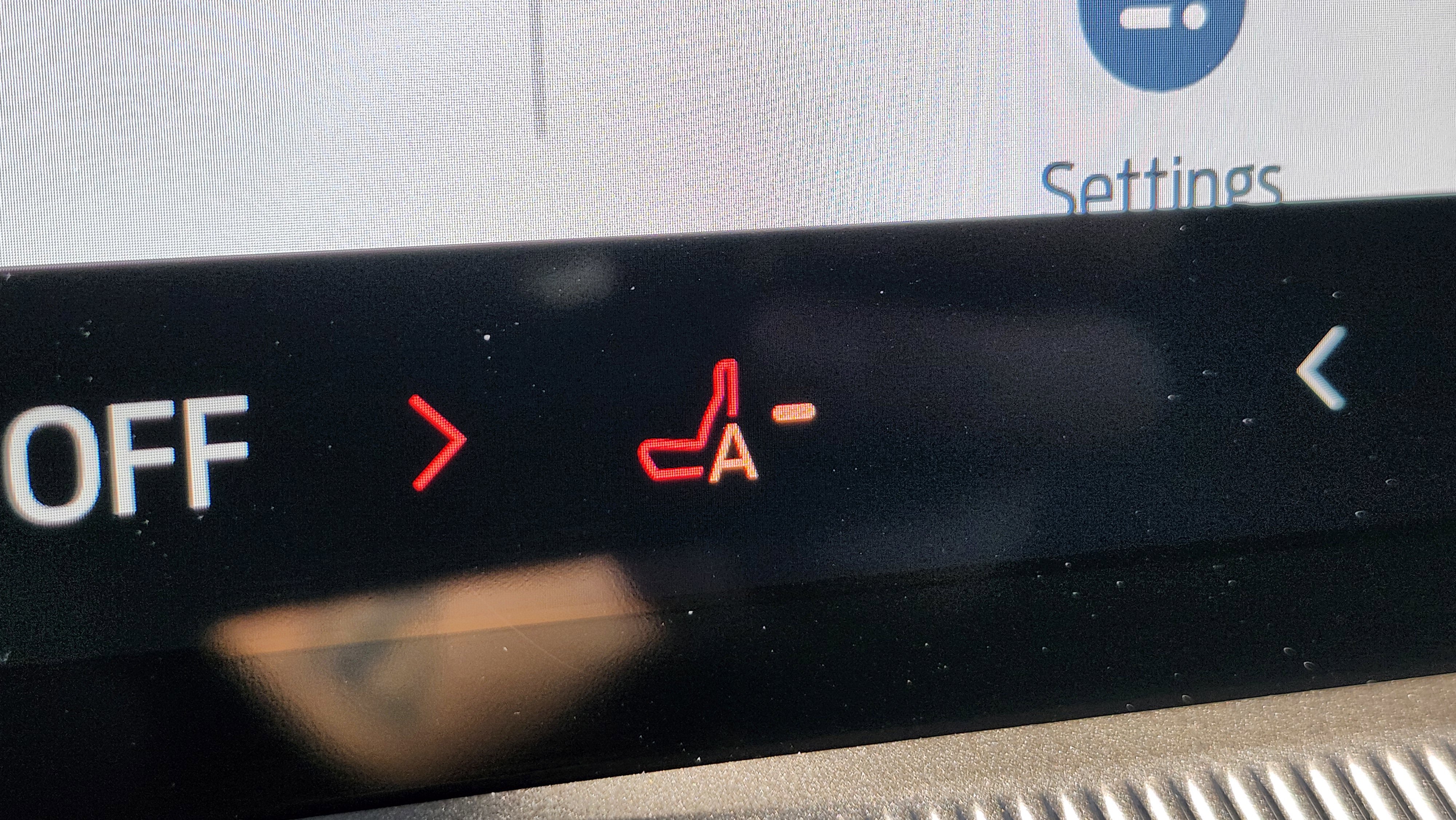 Used 2025 Ford Explorer Active image 28