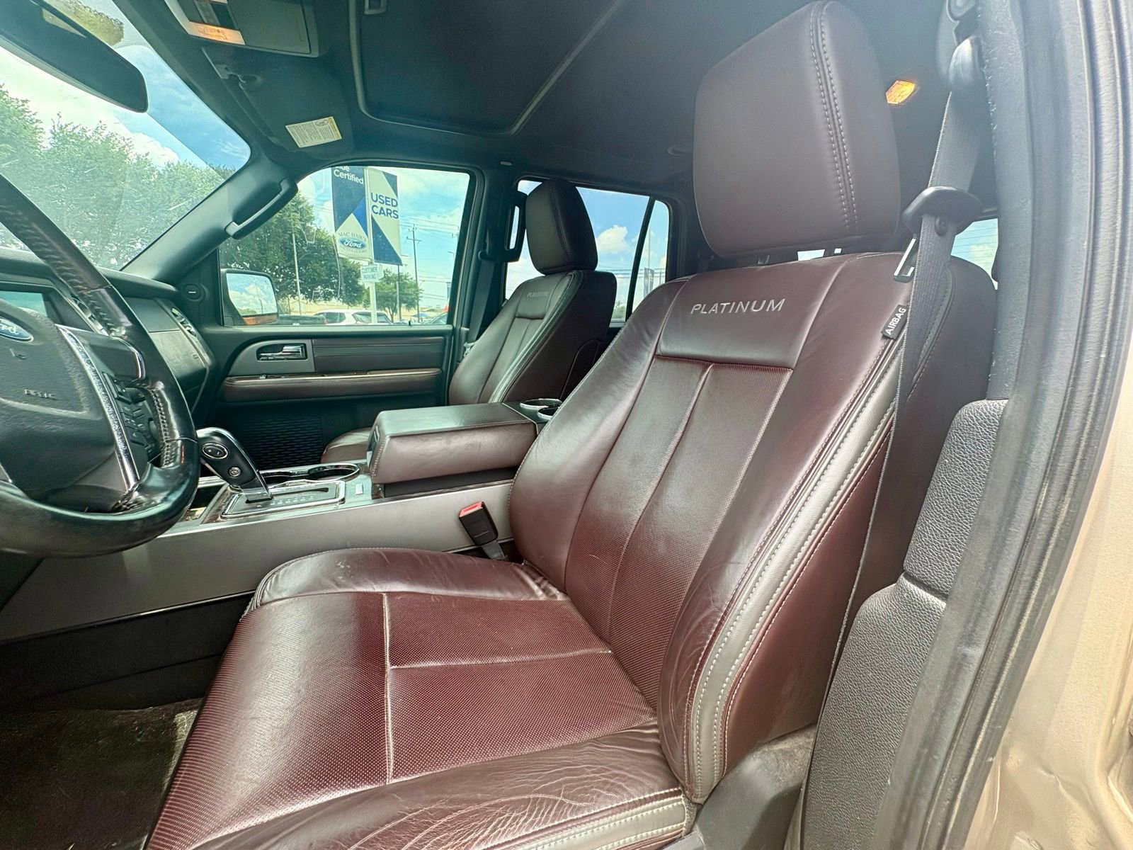Used 2017 Ford Expedition Platinum RWD image 14