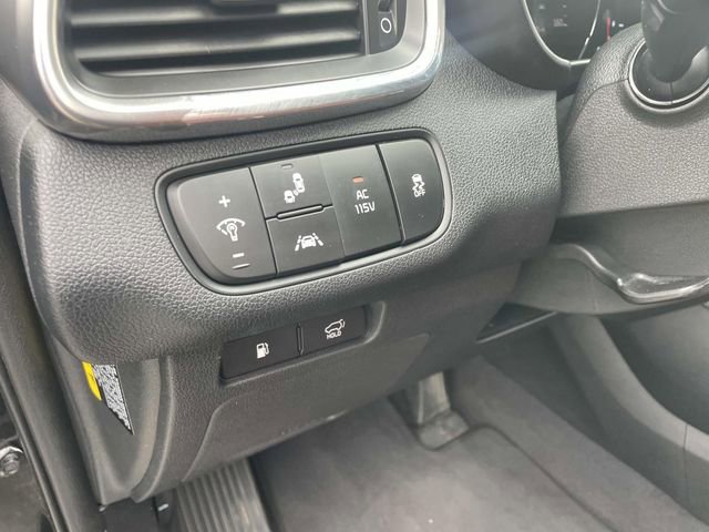 Used 2018 Kia Sorento SX image 24