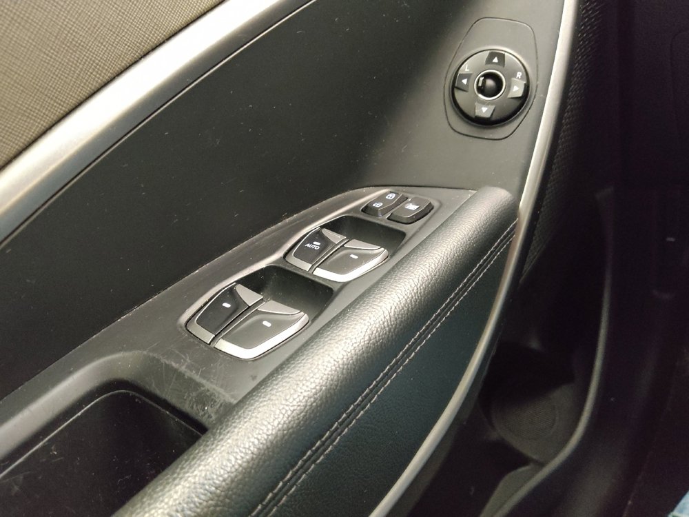 Used 2014 Hyundai Santa Fe GLS image 27