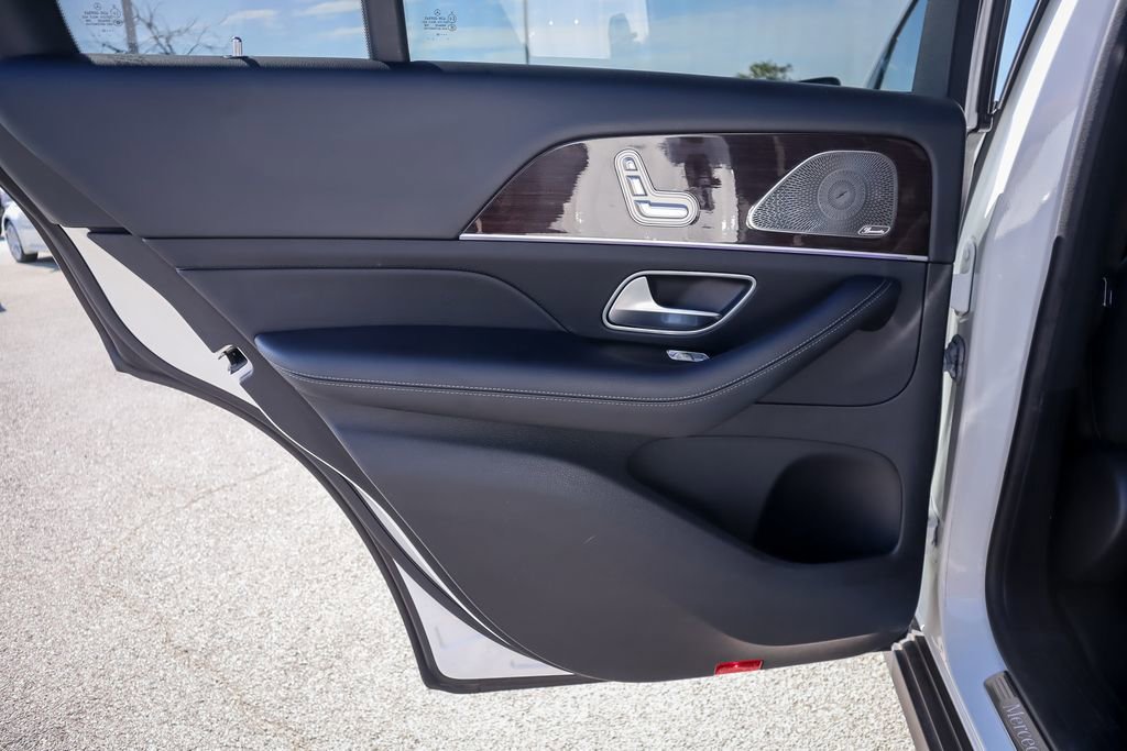 Used 2024 Mercedes-Benz GLE 350 4MATIC w/ 3rd Row Seat Package image 27