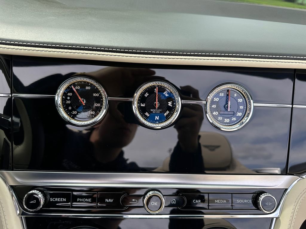 Used 2022 Bentley Continental GT AWD/4WD image 21