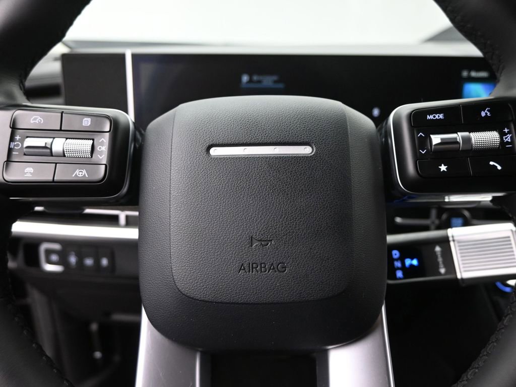 Used 2025 Hyundai Santa Fe SEL image 18