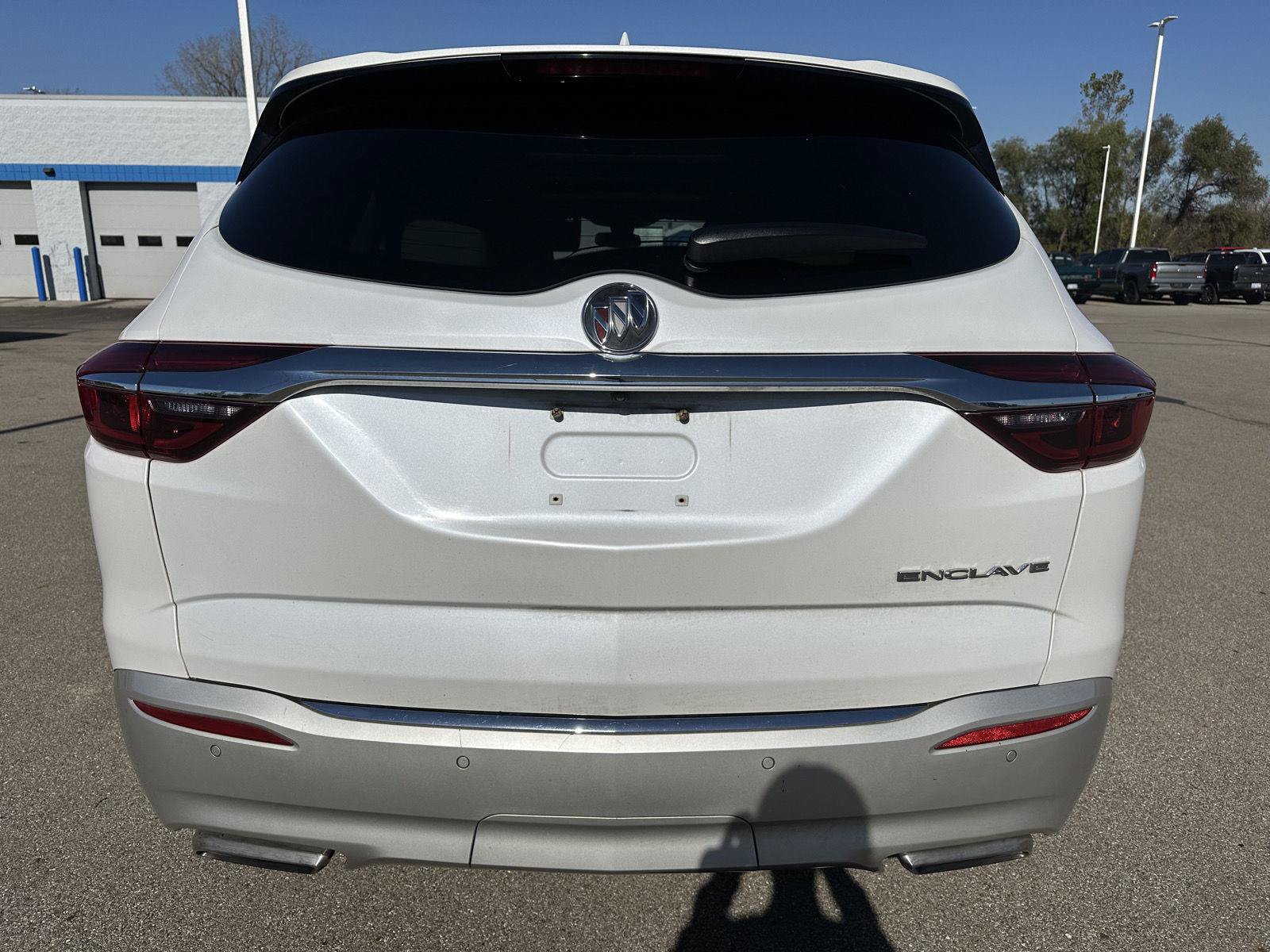 Used 2019 Buick Enclave Premium w/ Experience Buick Package FWD image 6