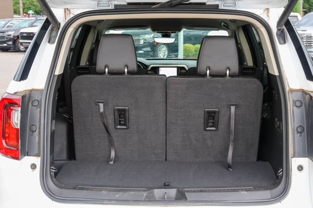 Used 2023 GMC Acadia Denali w/ Denali Technology Package FWD image 8