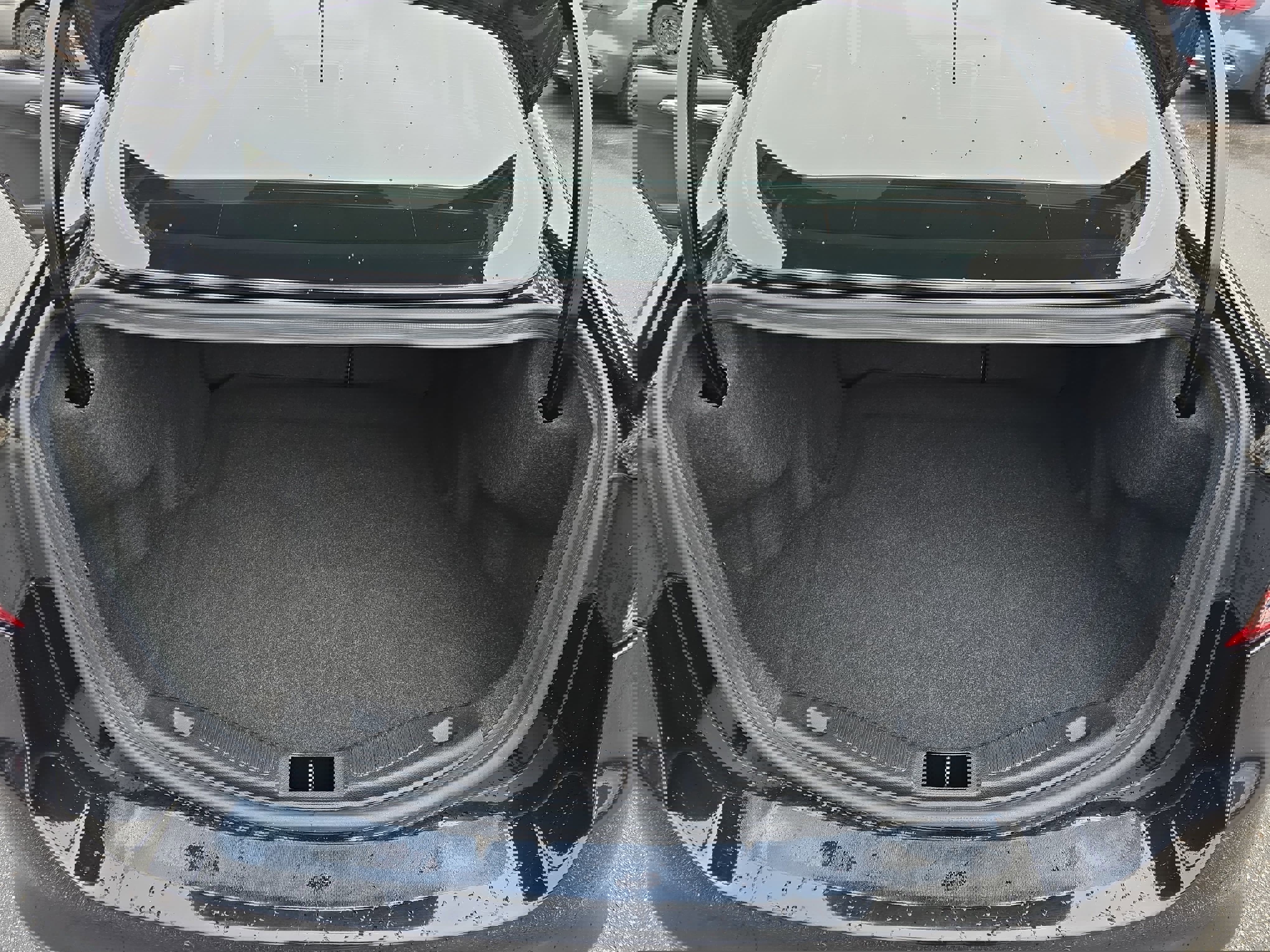 Used 2017 Ford Fusion SE w/ Fusion SE Technology Package image 12