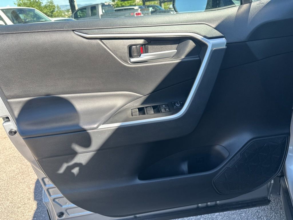 Used 2024 Toyota RAV4 XLE image 16