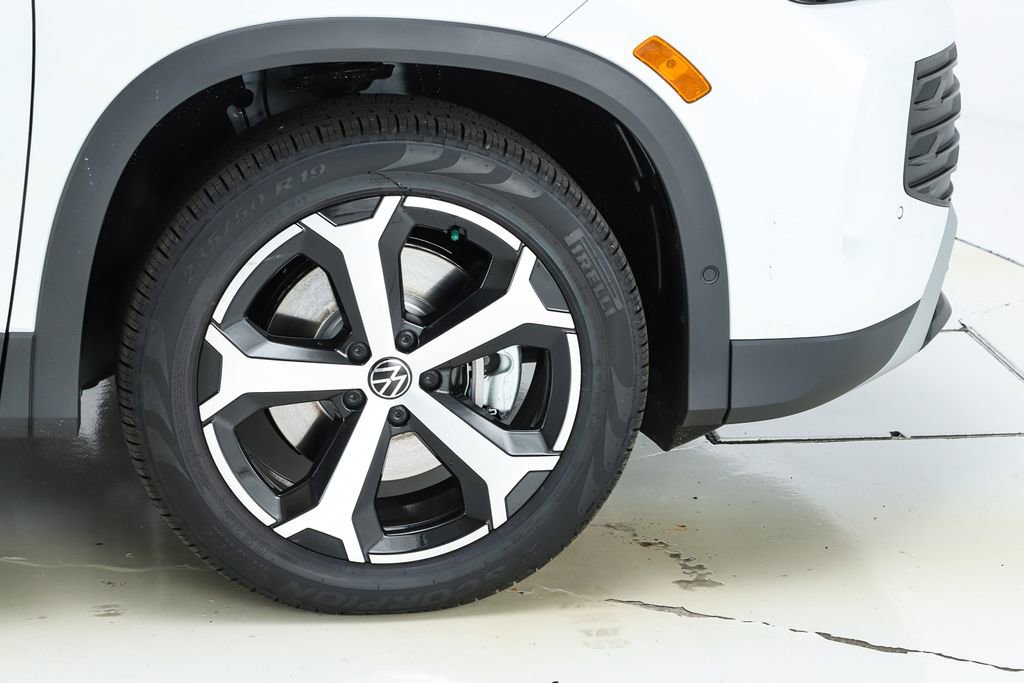 New 2026 Volkswagen Tiguan SE image 14