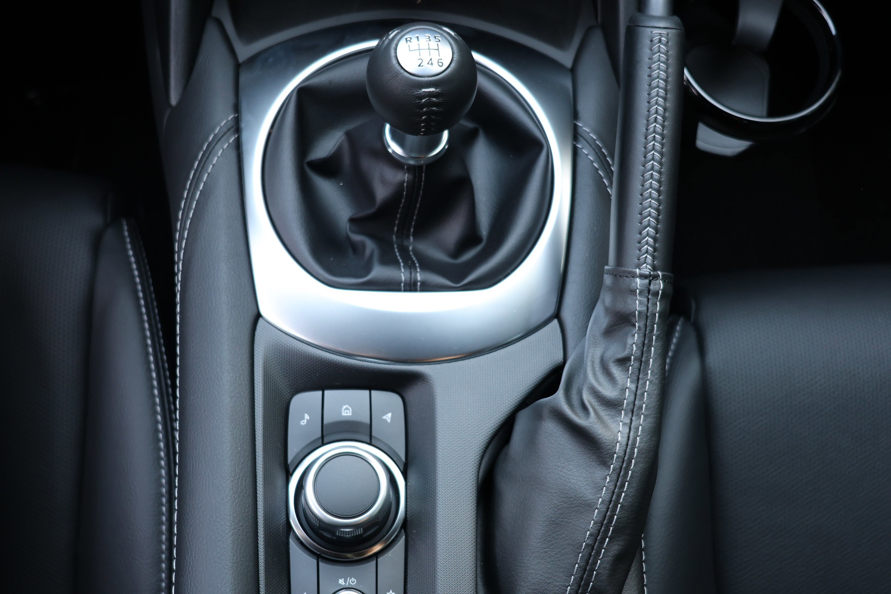 New 2026 MAZDA MX-5 Miata RF Grand Touring RWD image 17