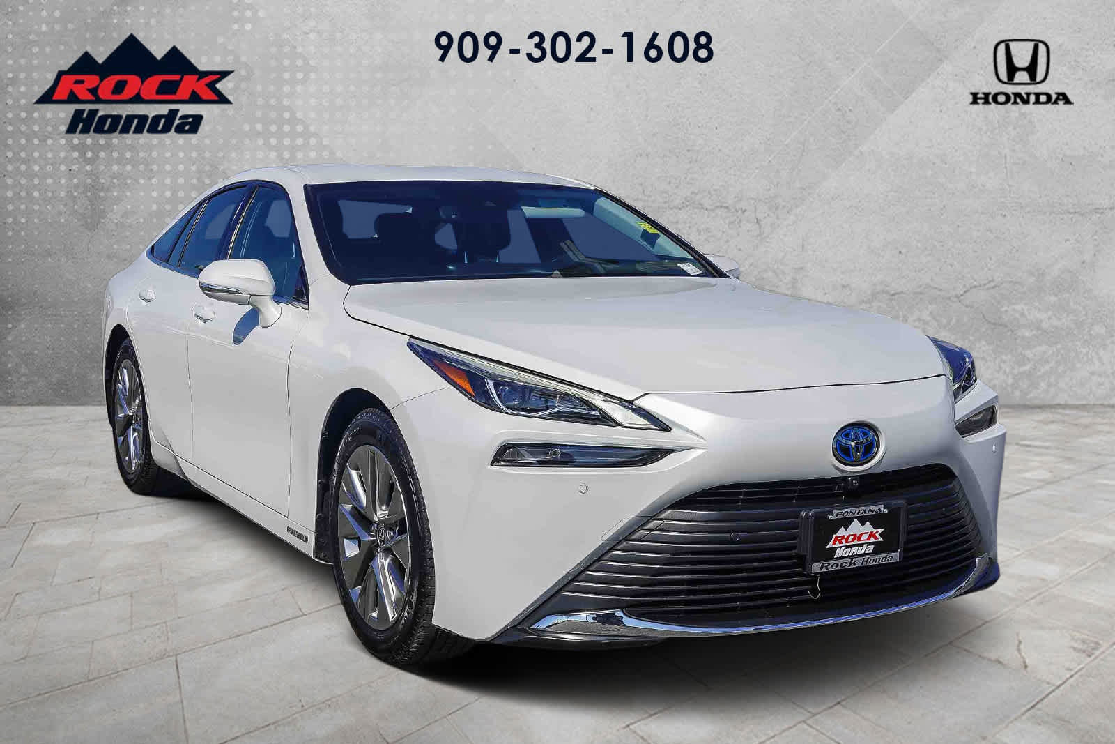 Used 2021 Toyota Mirai XLE w/ Advanced Technology Package image 3