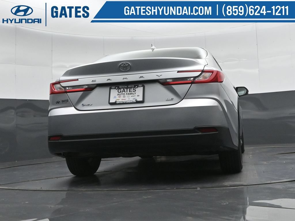 Used 2025 Toyota Camry LE FWD image 36