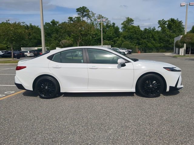 Certified 2025 Toyota Camry SE FWD image 3